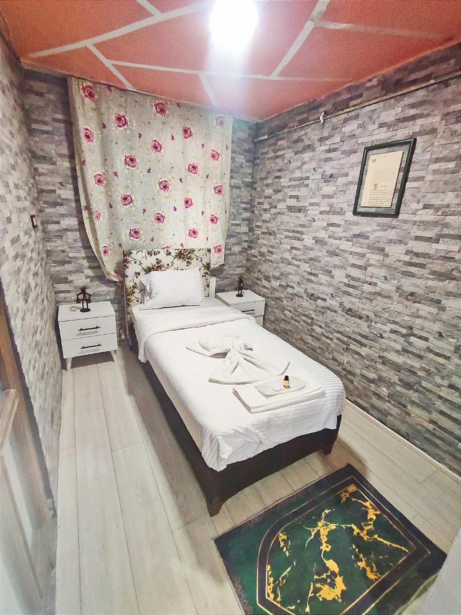 Taksim Luxurious Style Hotel Istanbul Exteriör bild